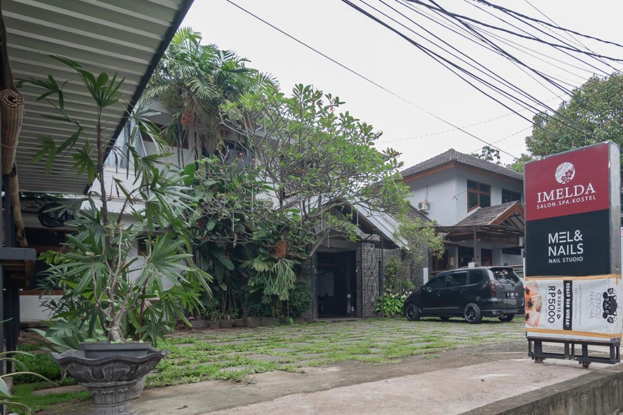 Imelda Residence Setrasari RedPartner Bandung Exterior foto